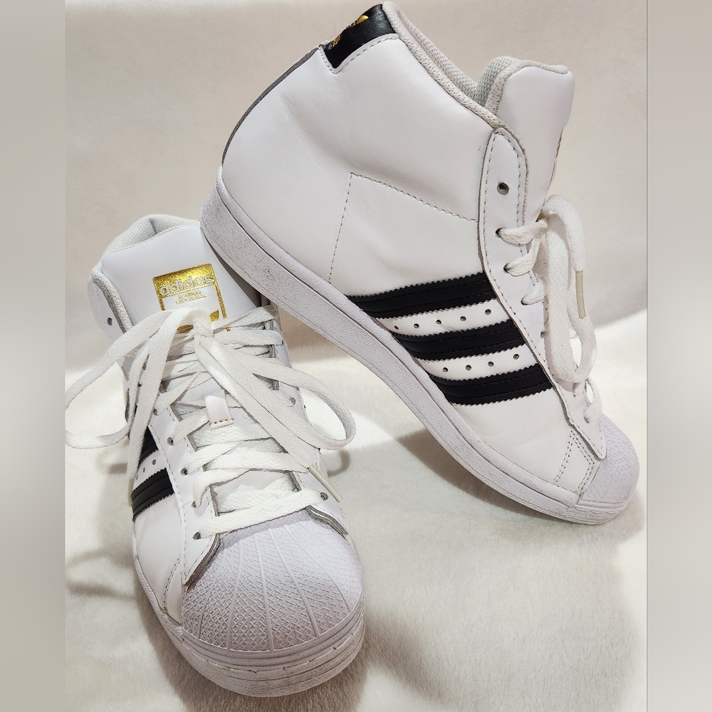Adidas White and Black High-Tops Pro Model Sneakers, Size 6.5